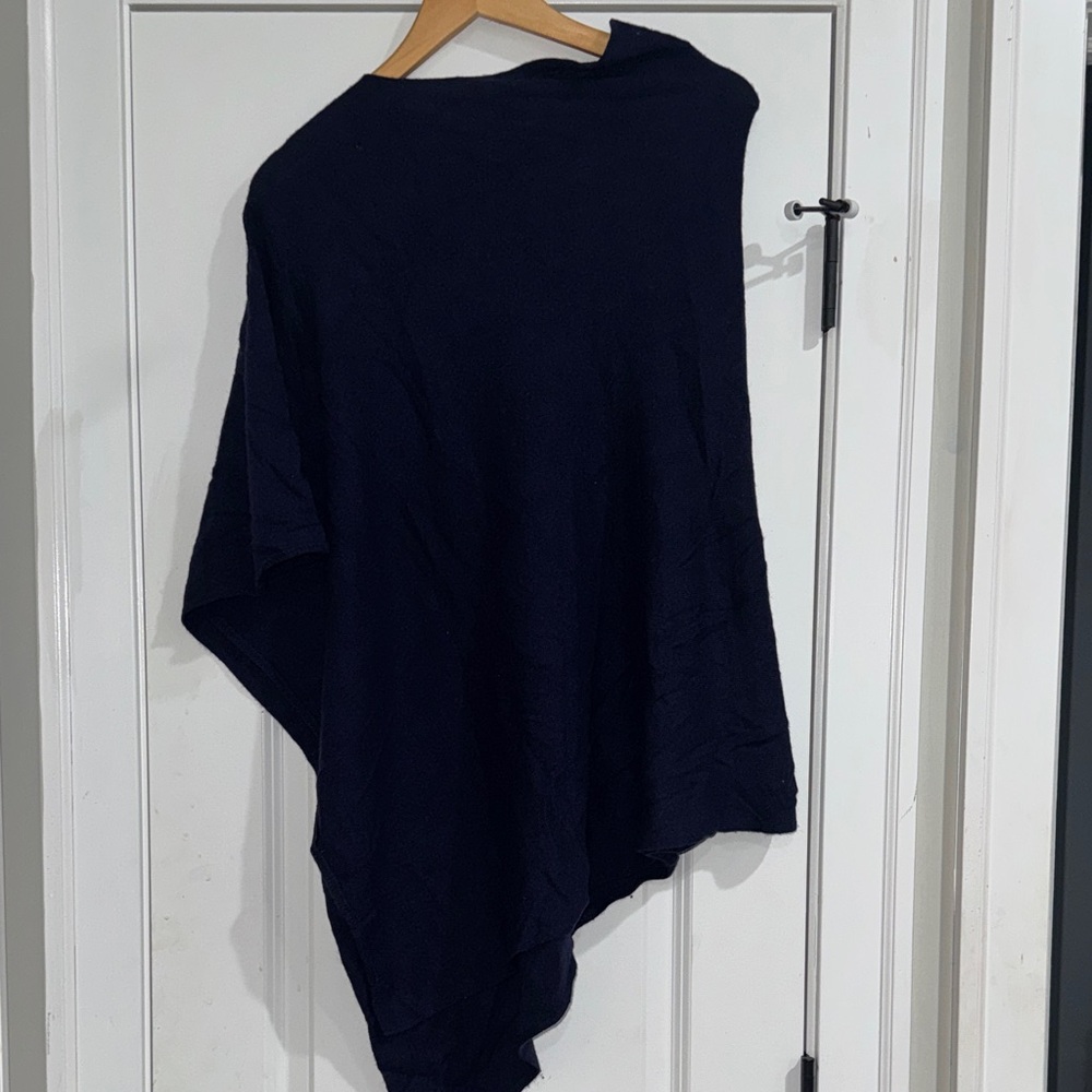 Elegant Midnight Blue Women's Wrap - Picture 3 of 3